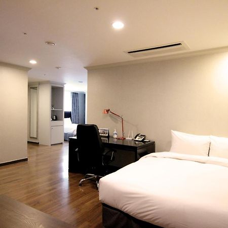 Ramada Hotel And Suites Seoul Namdaemun Ngoại thất bức ảnh