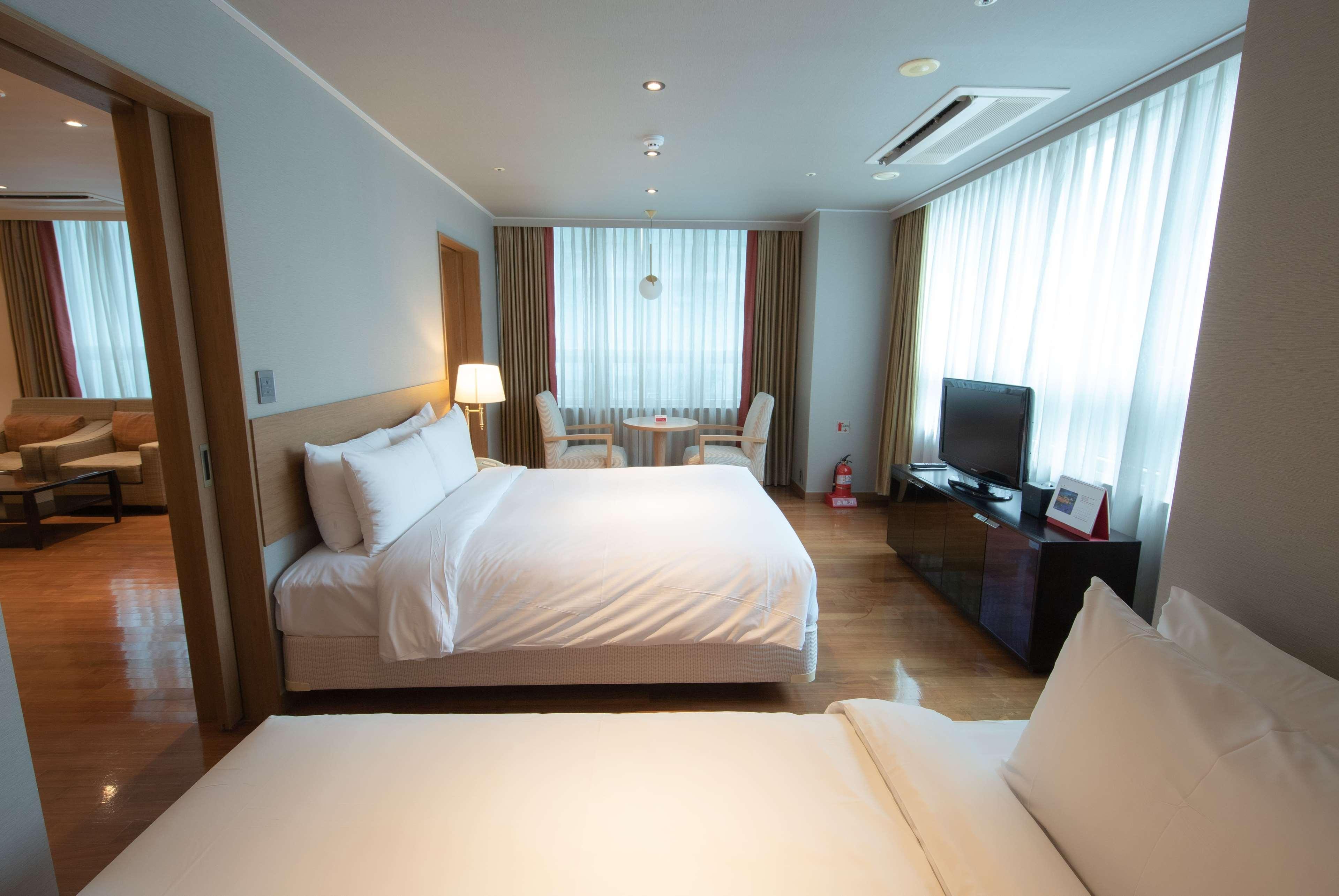 Ramada Hotel And Suites Seoul Namdaemun Ngoại thất bức ảnh